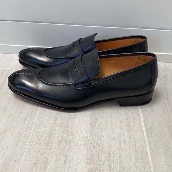 Bruno Magli Black Loafers - Picture 6 of 10